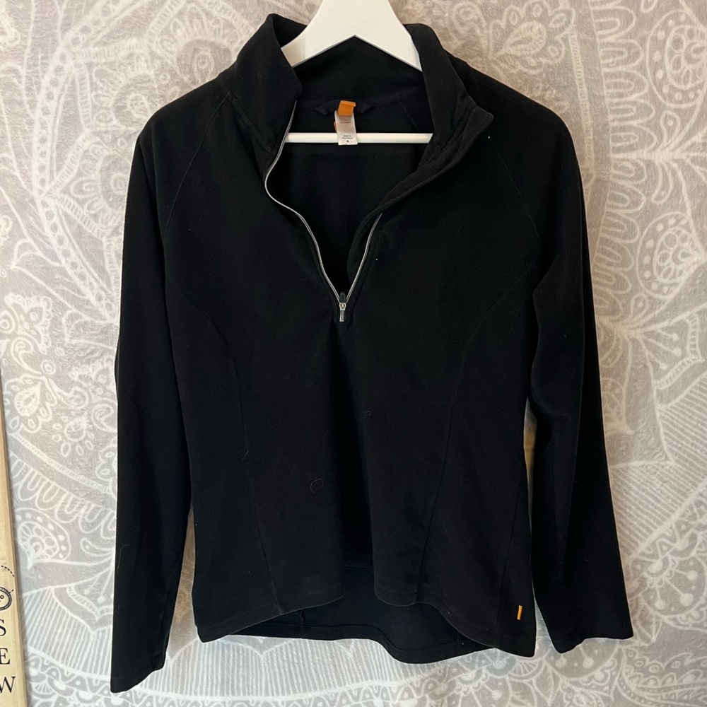 LUCY BLACK FLEECE EUC M JACKET PULLOVER